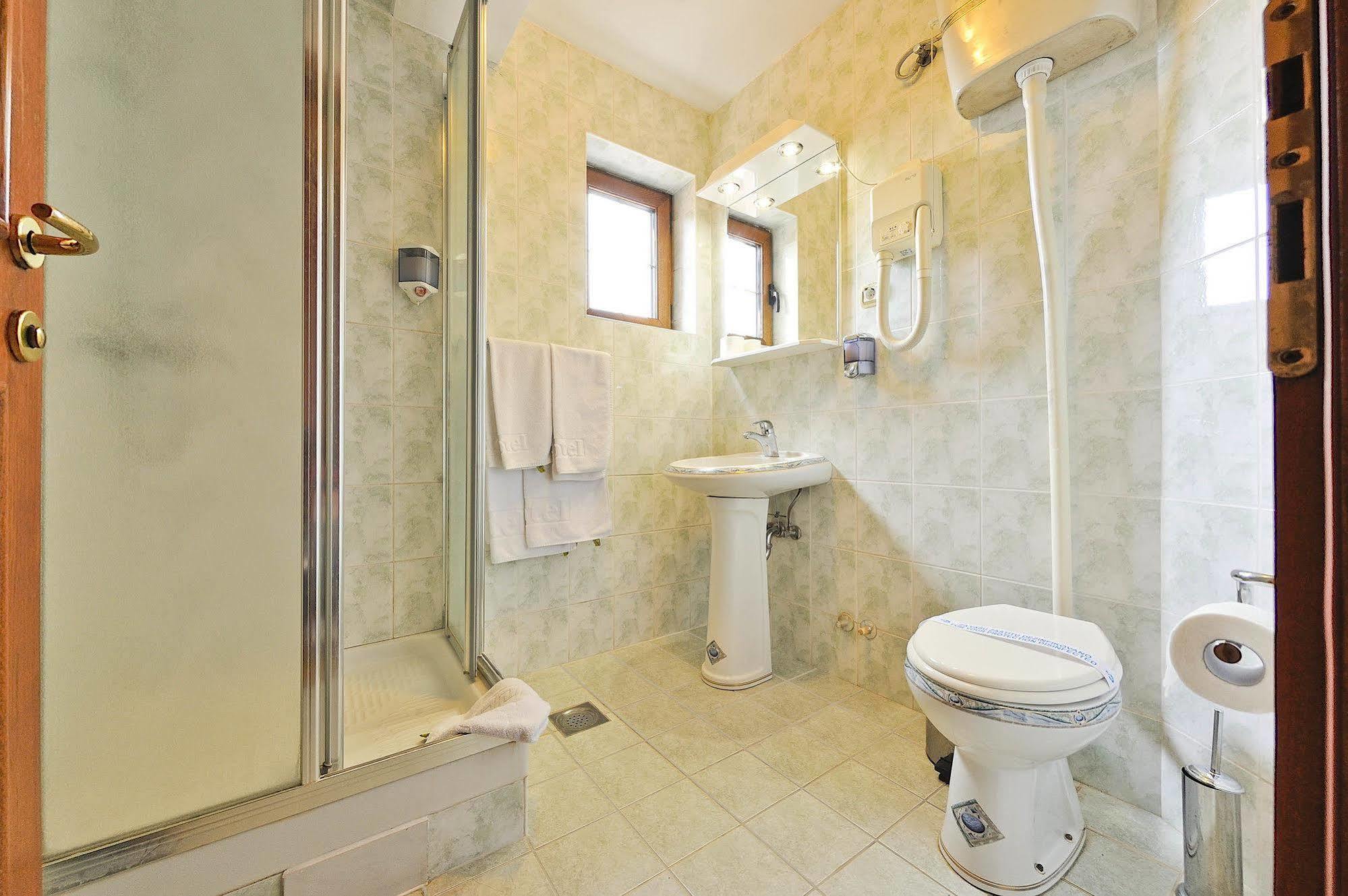 בלגרד Hotel Sucevic Garni מראה חיצוני תמונה