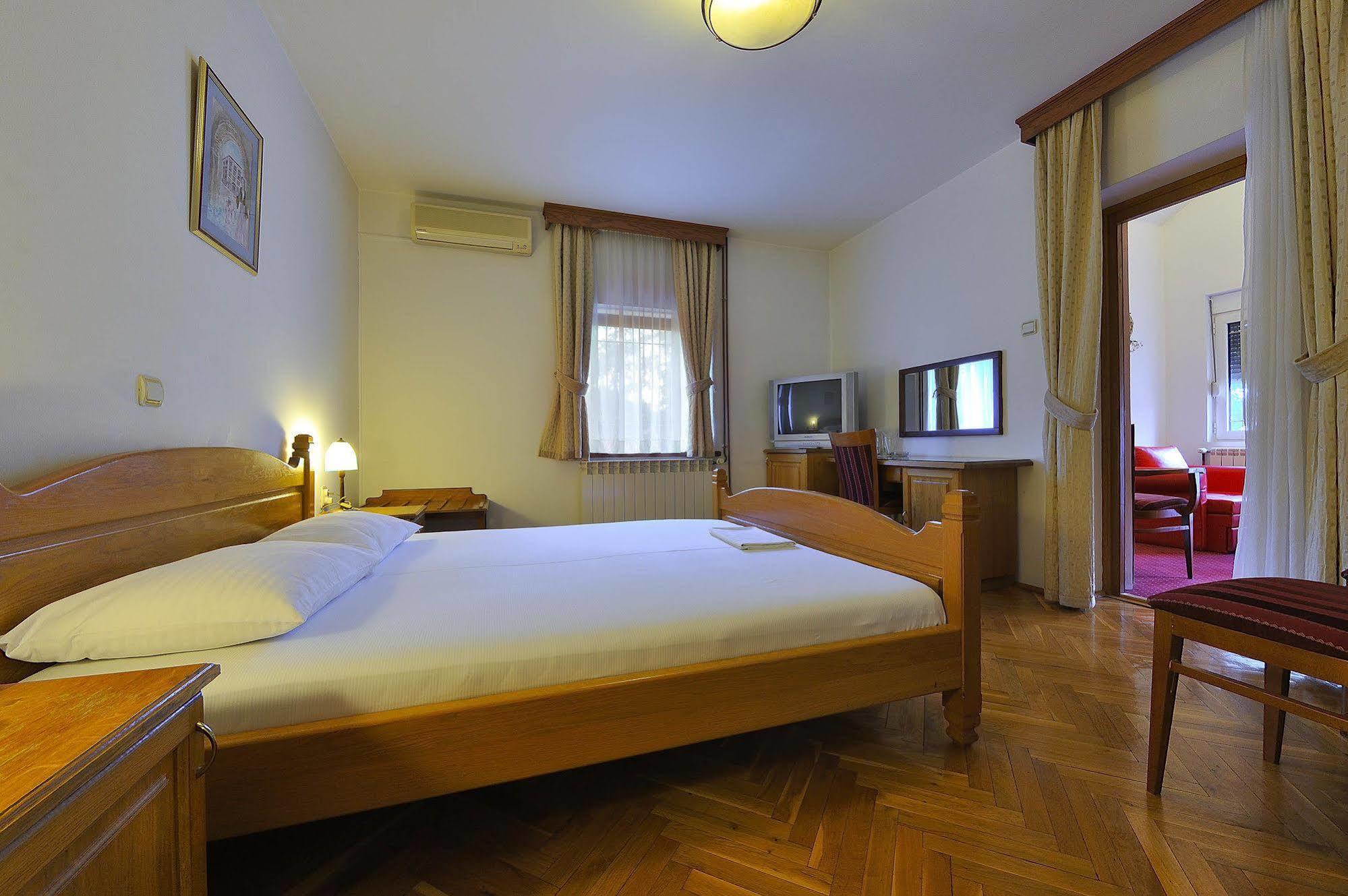 בלגרד Hotel Sucevic Garni מראה חיצוני תמונה